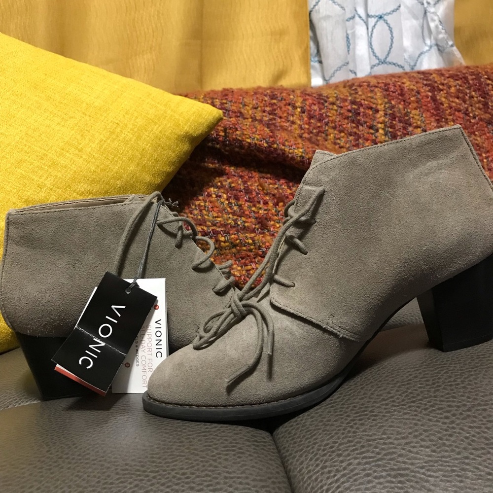 Vionic Zenda Suede Heeled Ankle Boots Grey